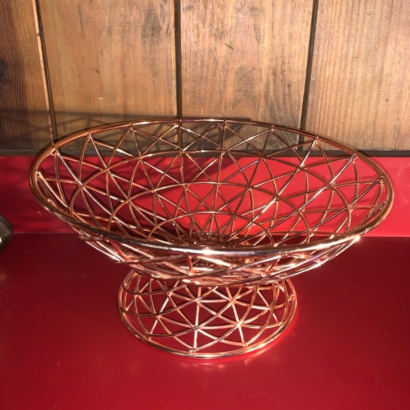 Unique Copper Wire Basket - Picture 6 of 10